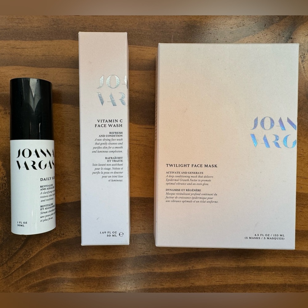 Joanna Vargas Daily Serum Joanna Vargas Vitamin C Face Wash Twilight Face Mask